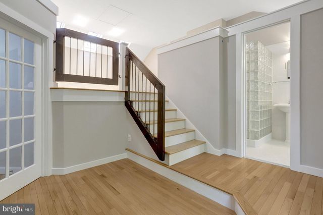 8322 LINDEN OAKS CT, Lorton, VA 22079