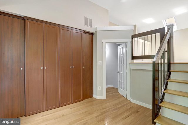 8322 LINDEN OAKS CT, Lorton, VA 22079