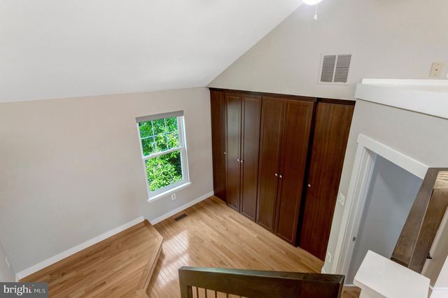8322 LINDEN OAKS CT, Lorton, VA 22079