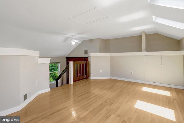 8322 LINDEN OAKS CT, Lorton, VA 22079