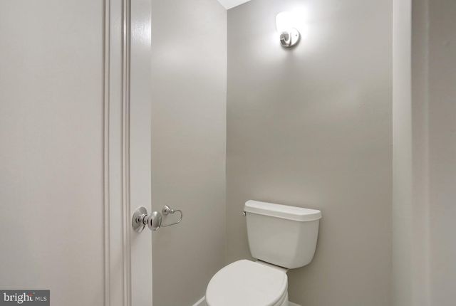 8322 LINDEN OAKS CT, Lorton, VA 22079