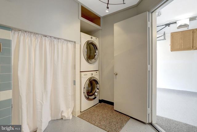 8322 LINDEN OAKS CT, Lorton, VA 22079