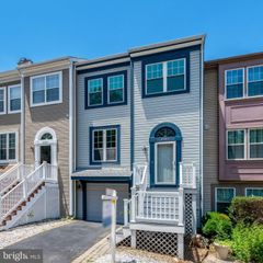 8322 LINDEN OAKS CT, Lorton, VA 22079