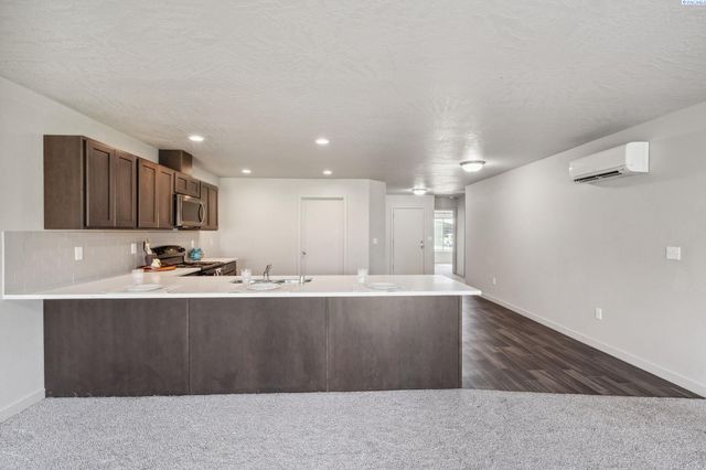 407 Dawson Lane, Pasco, WA 99301