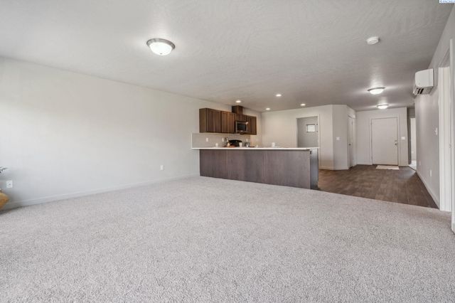 407 Dawson Lane, Pasco, WA 99301