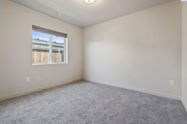 407 Dawson Lane, Pasco, WA 99301