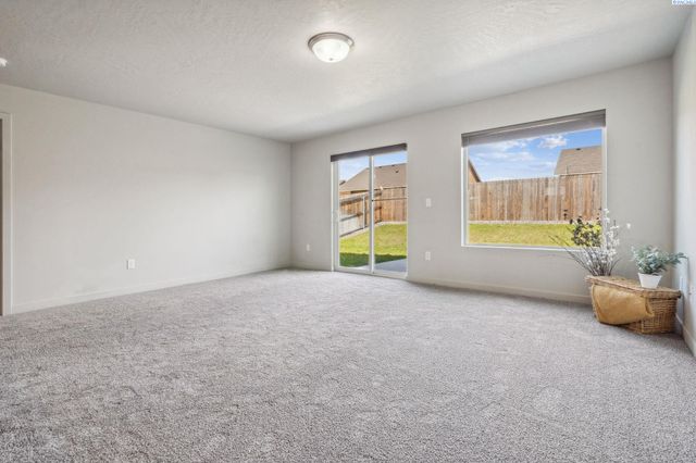 407 Dawson Lane, Pasco, WA 99301