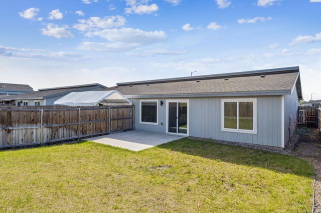 407 Dawson Lane, Pasco, WA 99301