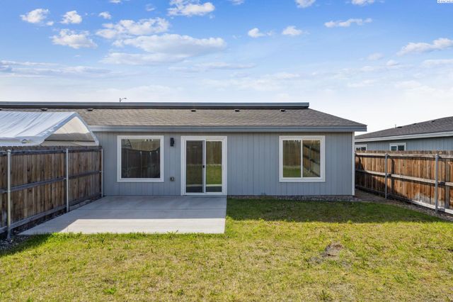 407 Dawson Lane, Pasco, WA 99301