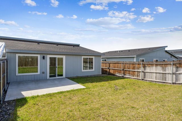 407 Dawson Lane, Pasco, WA 99301