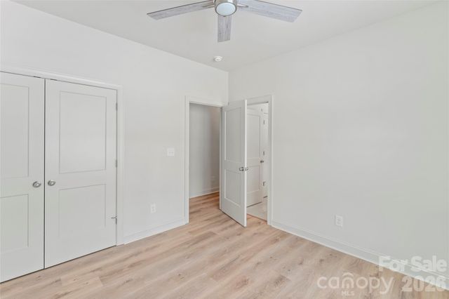 7540 Deer Track Drive 28, Denver, NC 28037