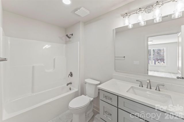 7540 Deer Track Drive 28, Denver, NC 28037