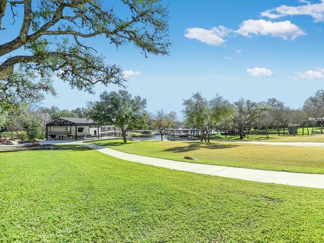 2403 Cherry Lane, Kingsland, TX 78639