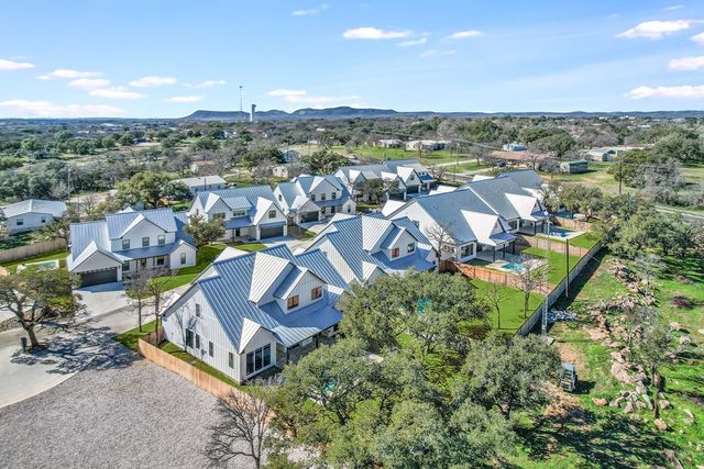 2403 Cherry Lane, Kingsland, TX 78639