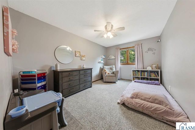 1552 Nottingham Drive, North Mankato, MN 56003