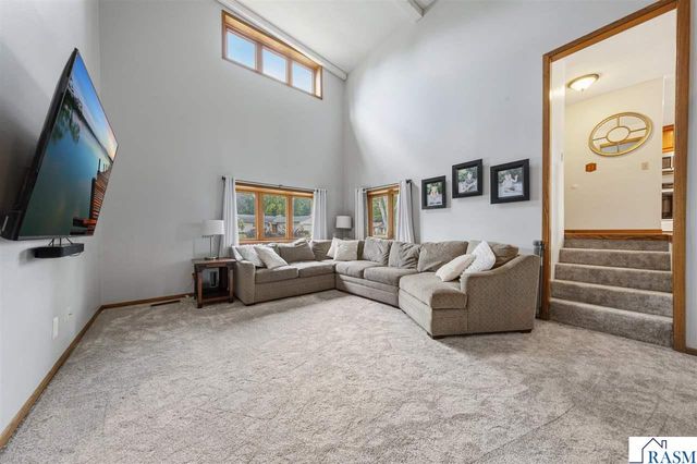 1552 Nottingham Drive, North Mankato, MN 56003