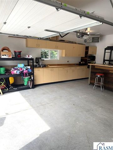 1552 Nottingham Drive, North Mankato, MN 56003