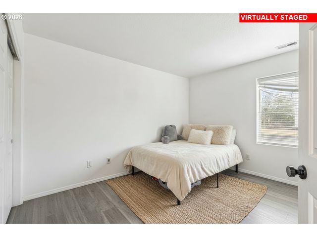 34826 EDNA BARR Ln, St Helens, OR 97051