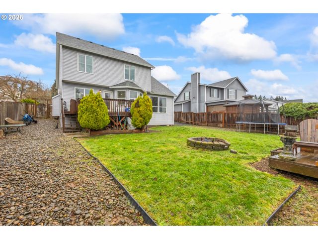 34826 EDNA BARR Ln, St Helens, OR 97051