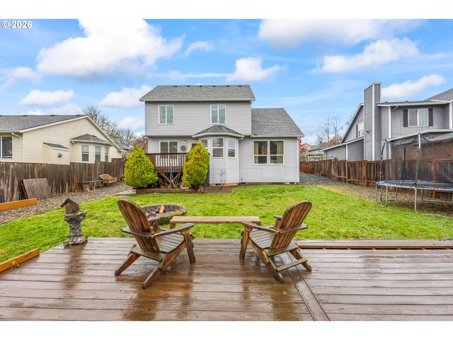 34826 EDNA BARR Ln, St Helens, OR 97051