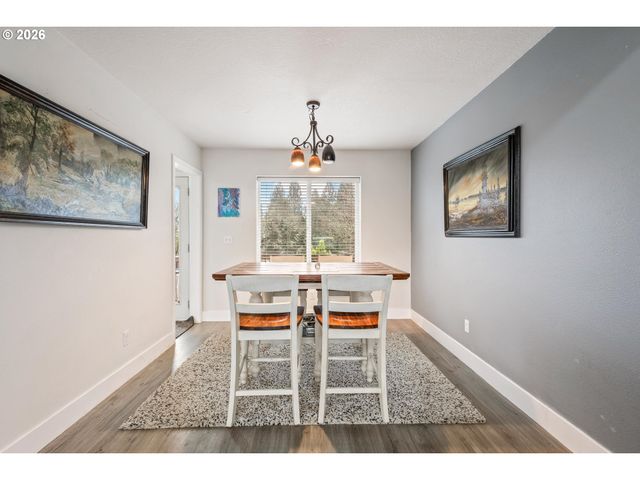 34826 EDNA BARR Ln, St Helens, OR 97051