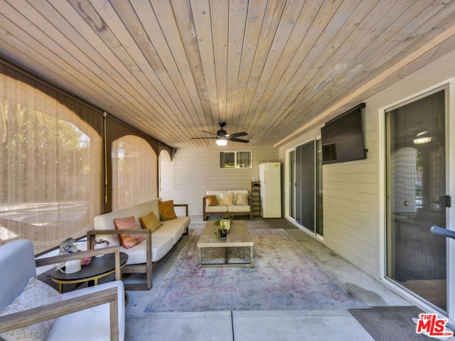 6842 Ranchito Avenue, Van Nuys (los Angeles), CA 91405