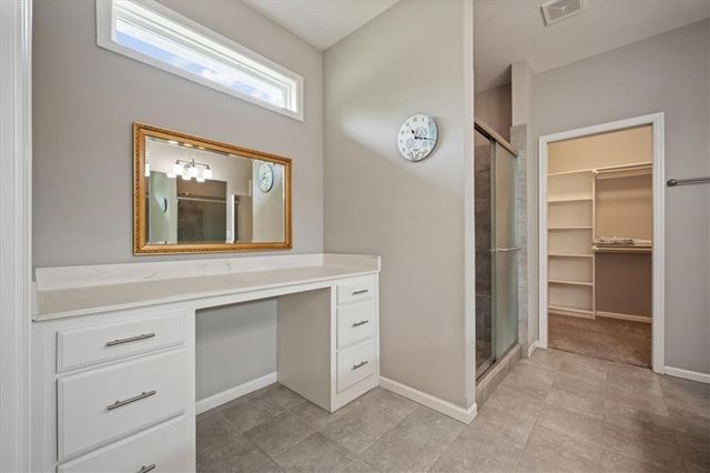 2005 Creek View Lane, Raymore, MO 64083