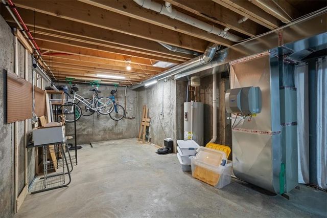 2005 Creek View Lane, Raymore, MO 64083