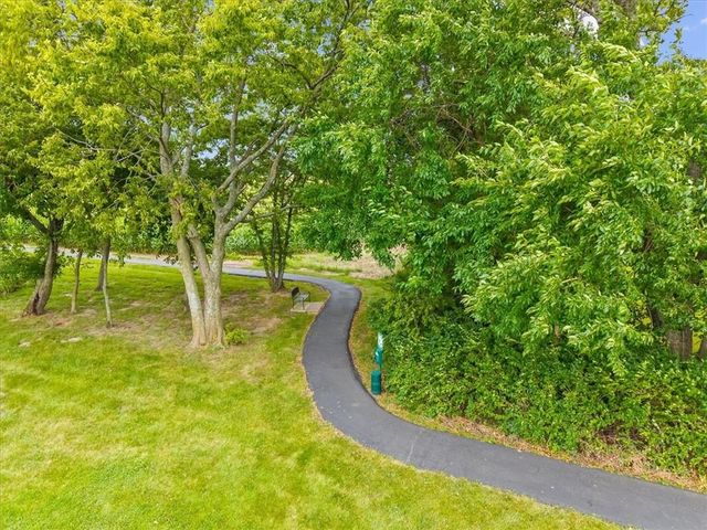 2005 Creek View Lane, Raymore, MO 64083