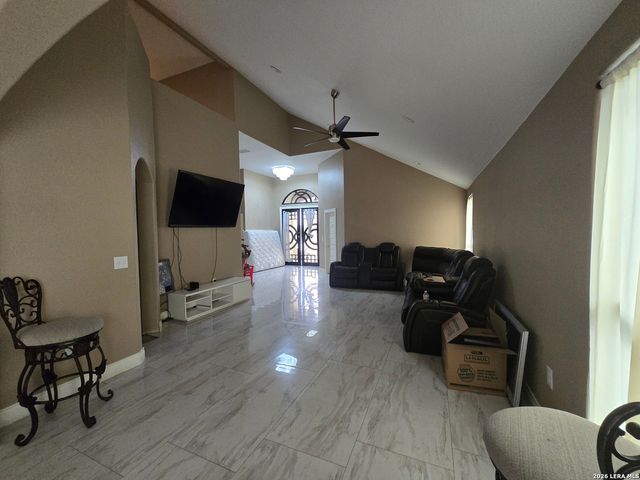 420 Highlands, Poteet, TX 78065