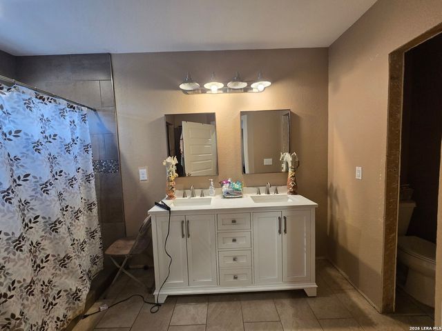 420 Highlands, Poteet, TX 78065