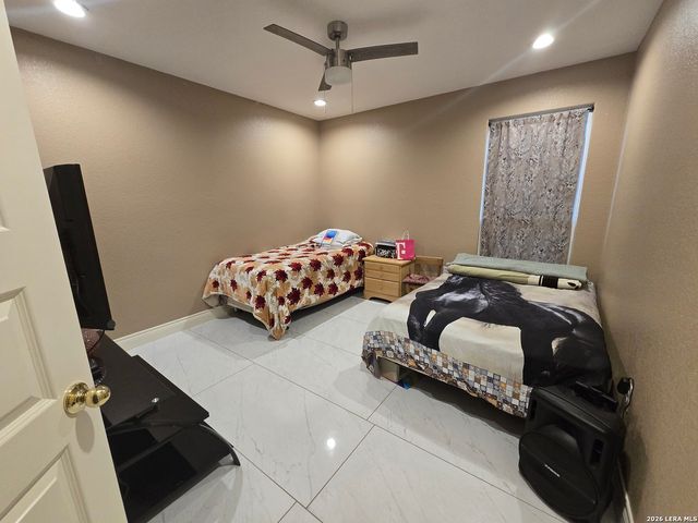 420 Highlands, Poteet, TX 78065