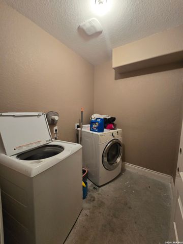 420 Highlands, Poteet, TX 78065