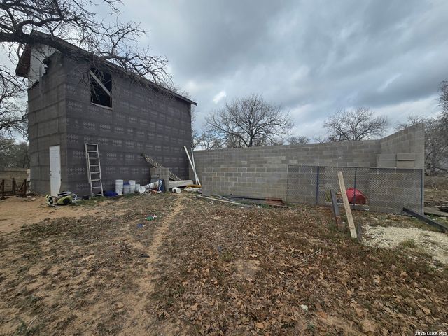 420 Highlands, Poteet, TX 78065