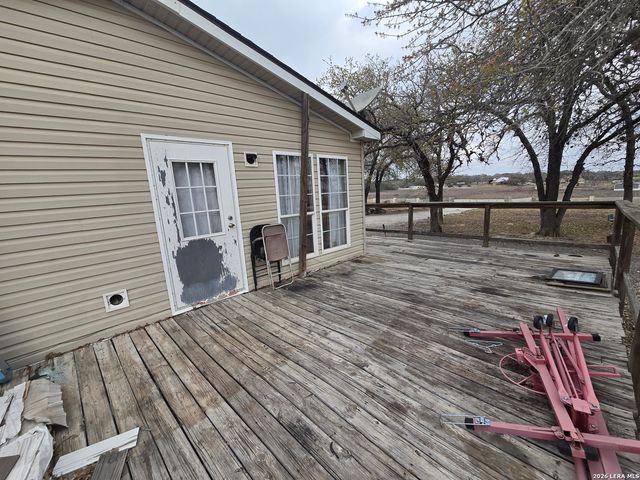 420 Highlands, Poteet, TX 78065