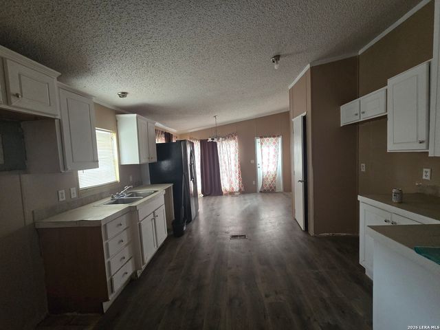 420 Highlands, Poteet, TX 78065