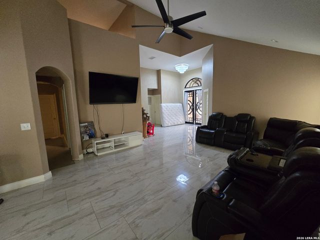 420 Highlands, Poteet, TX 78065