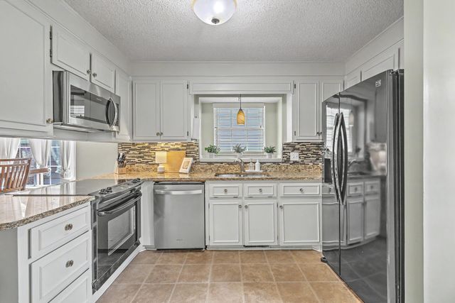37 Jawol Drive, Charleston, SC 29414