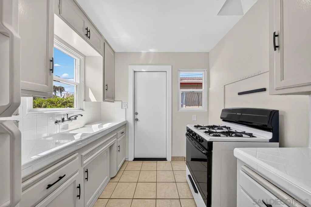 3628 Highland Ave, San Diego, CA 92105