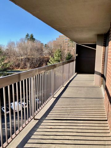 40 Village Road 1112, Middleton, MA 01949