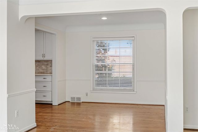 617 Notre Dame Street, Grosse Pointe, MI 48230