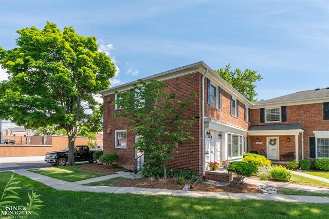 617 Notre Dame Street, Grosse Pointe, MI 48230