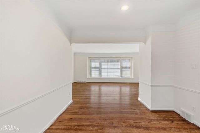 617 Notre Dame Street, Grosse Pointe, MI 48230
