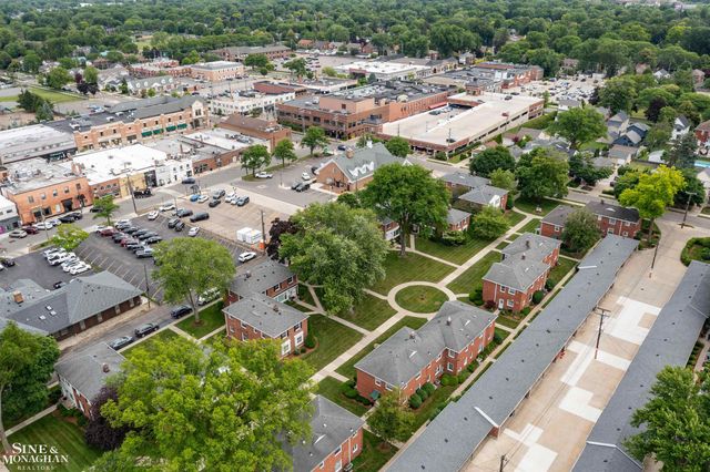 617 Notre Dame Street, Grosse Pointe, MI 48230