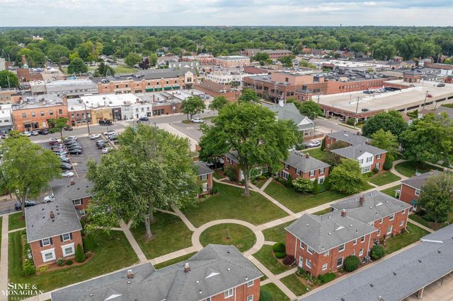 617 Notre Dame Street, Grosse Pointe, MI 48230