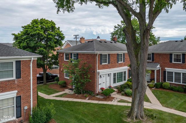 617 Notre Dame Street, Grosse Pointe, MI 48230