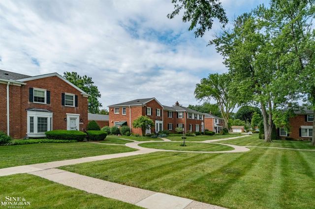 617 Notre Dame Street, Grosse Pointe, MI 48230