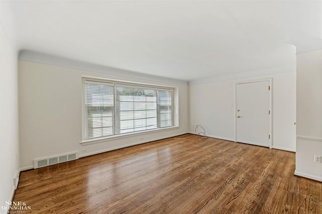 617 Notre Dame Street, Grosse Pointe, MI 48230