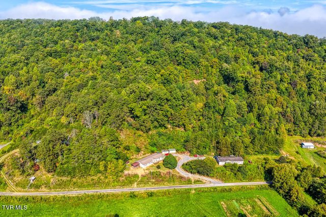 107 Hollow Hill Lane, Rogersville, TN 37857