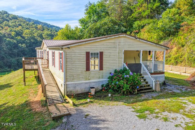 107 Hollow Hill Lane, Rogersville, TN 37857